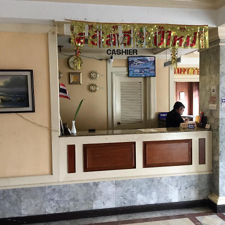 Daeng Plaza Hotel Phuket Екстериор снимка